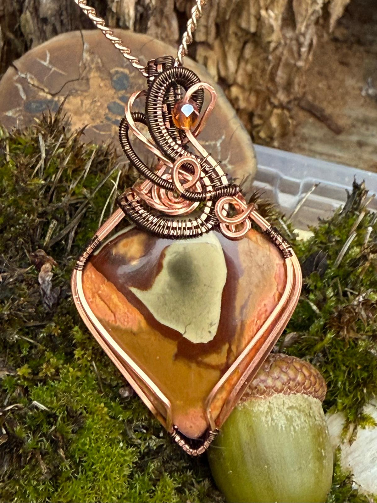 jaspis polychorm žena 1